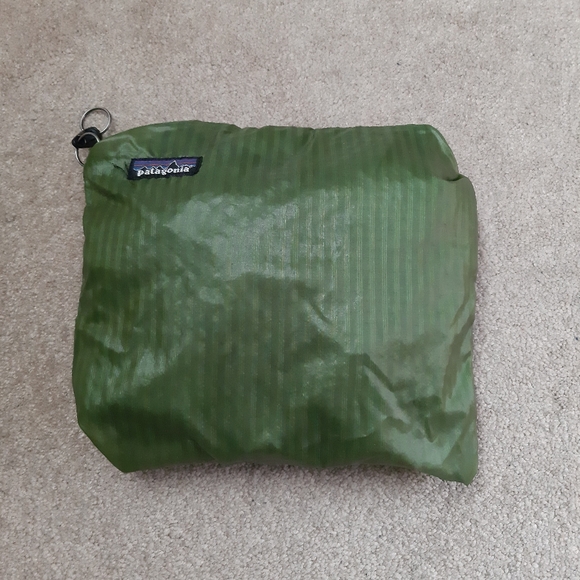 Patagonia Lightweight Travel Courier Cross Body Bag EUC - Picture 8 of 8